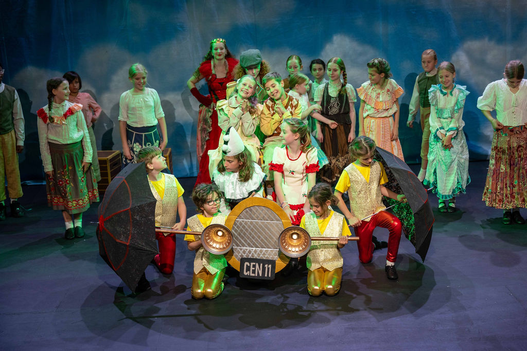 Chitty Chitty Bang Bang - SLYT